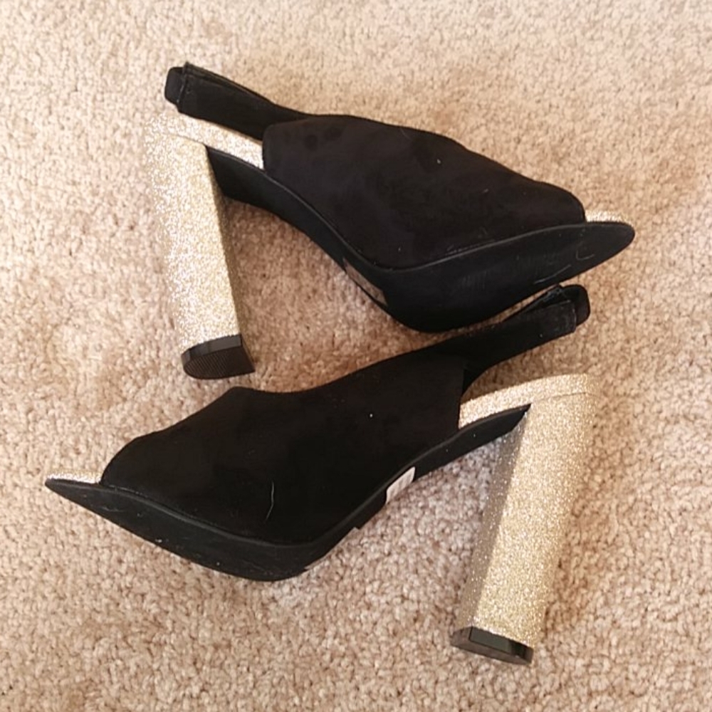 Shoe - Picture 8 of 8